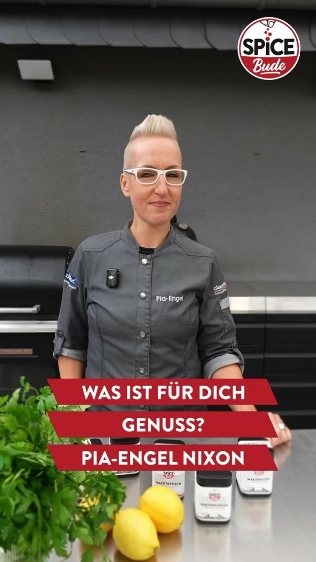 🎉 In unserer Serie “Spicebude Insights” teilen wir heute die Gedanken von TV-Köchin @piaengelnixon zum Thema Genuss. 🍽️

Erfahrt, was für sie wahren Genuss ausmacht und lasst euch inspirieren! 🌶️

👉 Was bedeutet Genuss für euch? Teilt es mit uns in den Kommentaren! 💬

#Spicebude #TeamSpicebude #Insights #Genuss #Foodie #Kulinarik